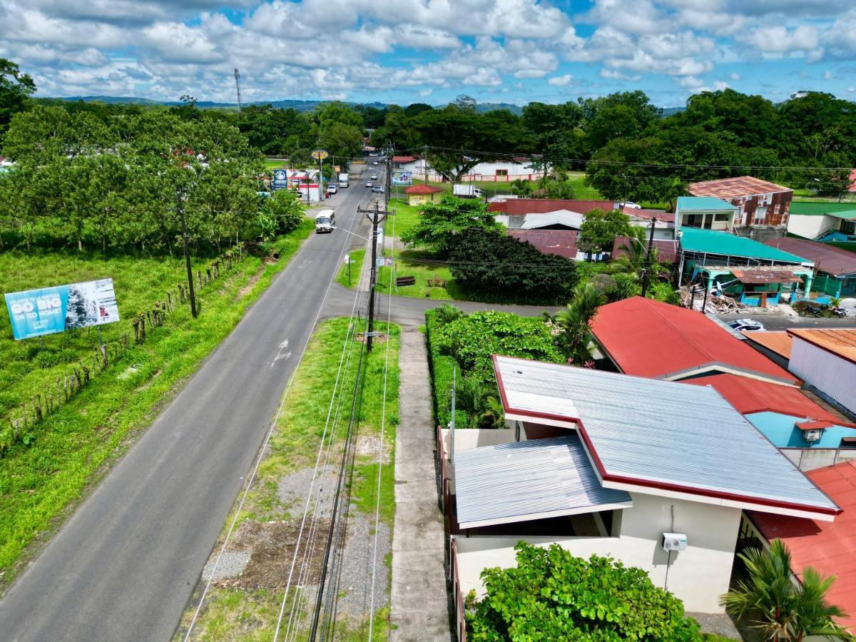 Oasis Arenal Villa Downtown Arenal Volcano View La Fortuna Extérieur photo